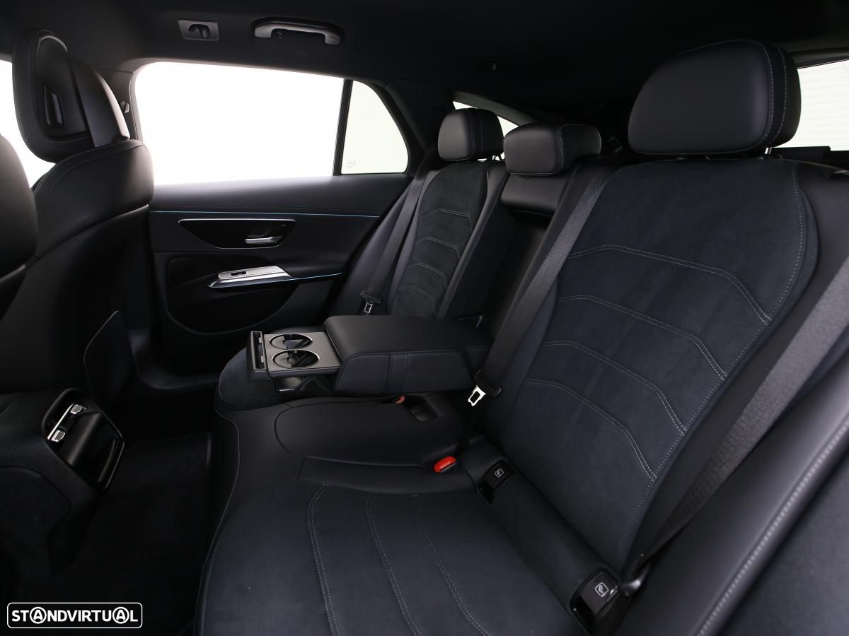 Mercedes-Benz E 300 T 9G-TRONIC AMG Line - 12