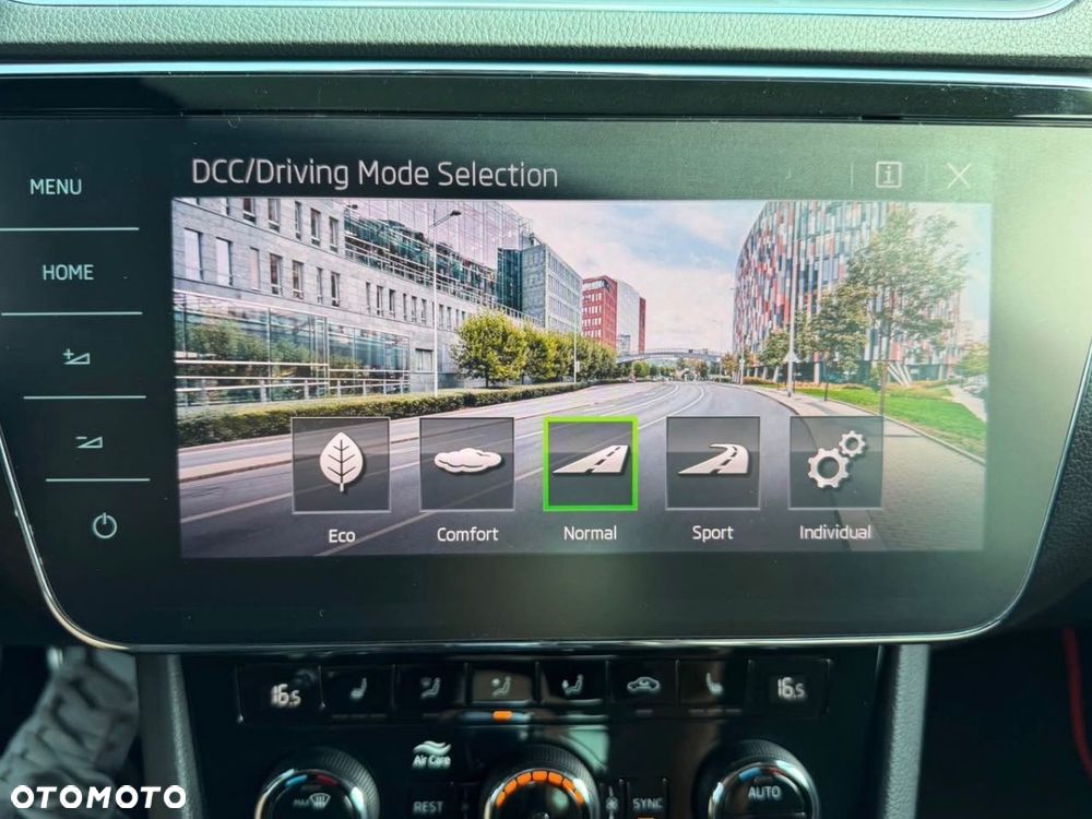 Skoda Superb 2.0 TDI Sportline DSG - 14