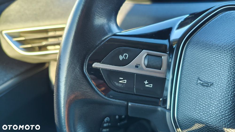 Peugeot 3008 BlueHDi 130 Stop & Start Allure - 17