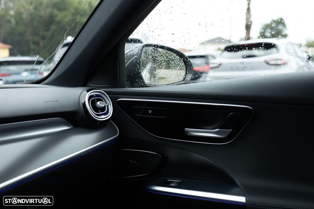 Mercedes-Benz C 300 e Avantgarde - 13