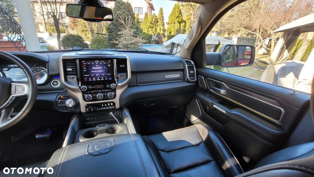 RAM 1500 Crew Cab Laramie - 11