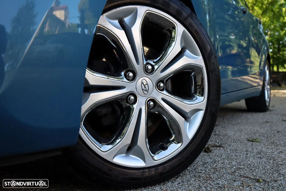 Hyundai i30 1.6 CRDI STyle J17 - 11