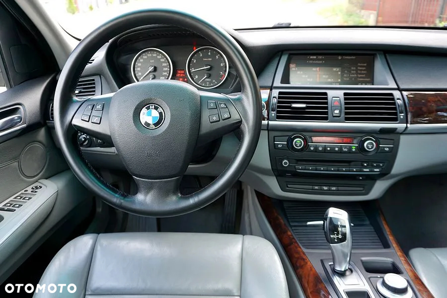 BMW X5 3.0si xDrive - 35