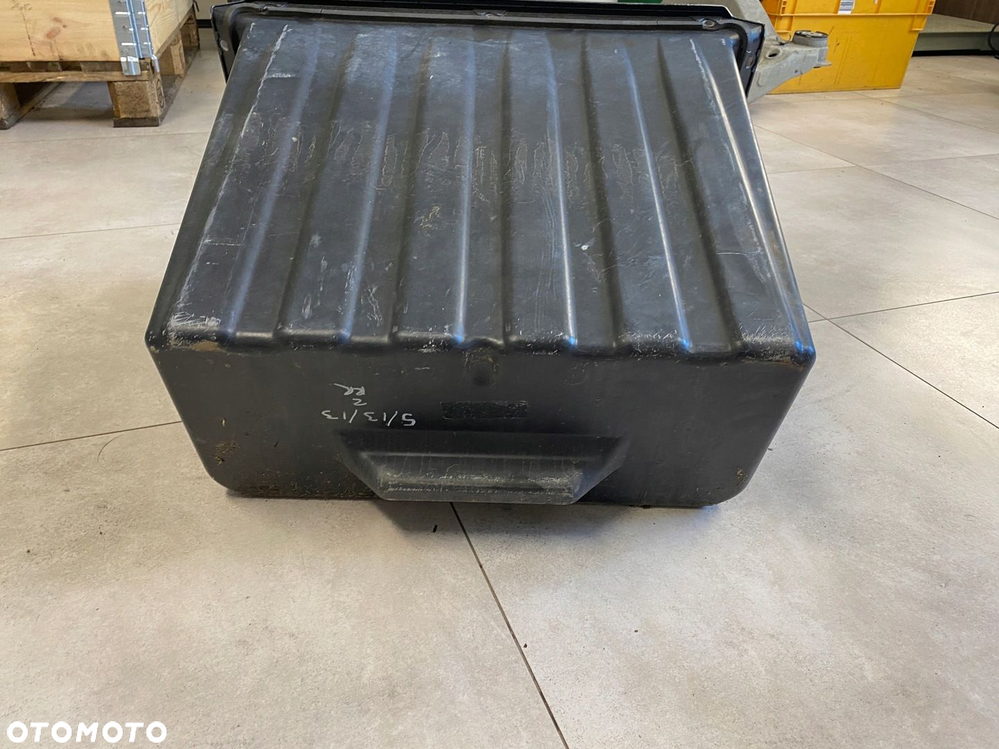 TESLA MODEL S WANNA BAGAŻNIKA KUFER PRZÓD - 4