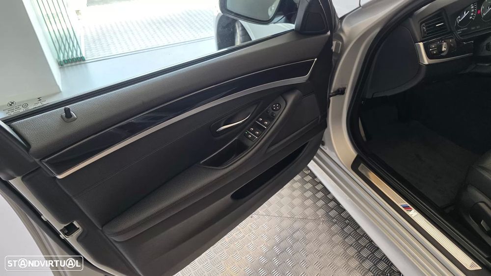 BMW 520 d Pack M Auto - 40