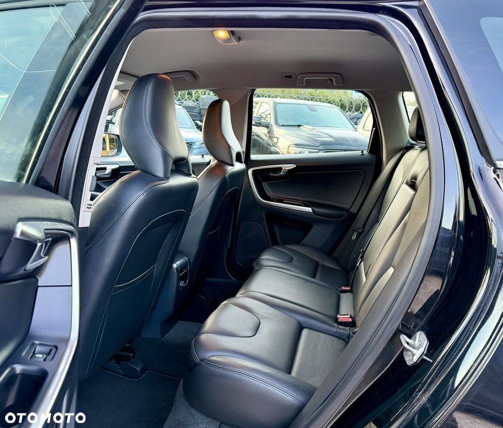 Volvo XC 60 D3 Summum - 10