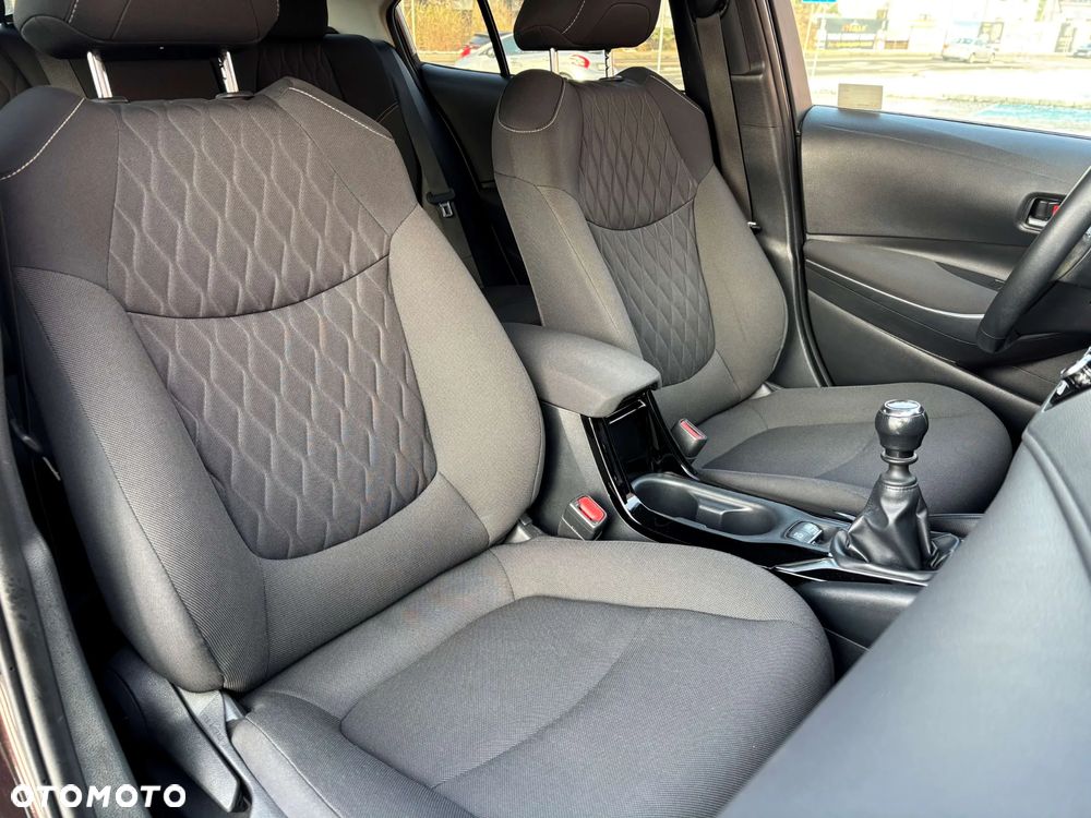 Toyota Corolla 1.6 Prestige - 28