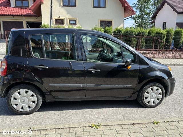 Renault Modus - 10