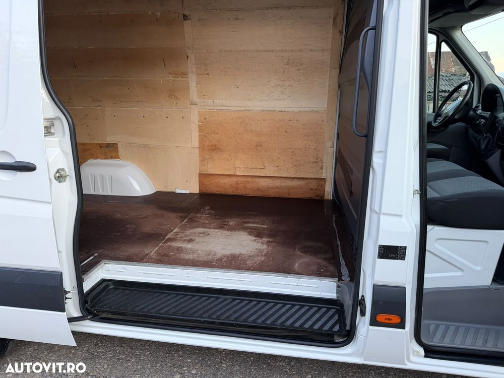 Volkswagen Crafter 2.0 CD MWB - 14