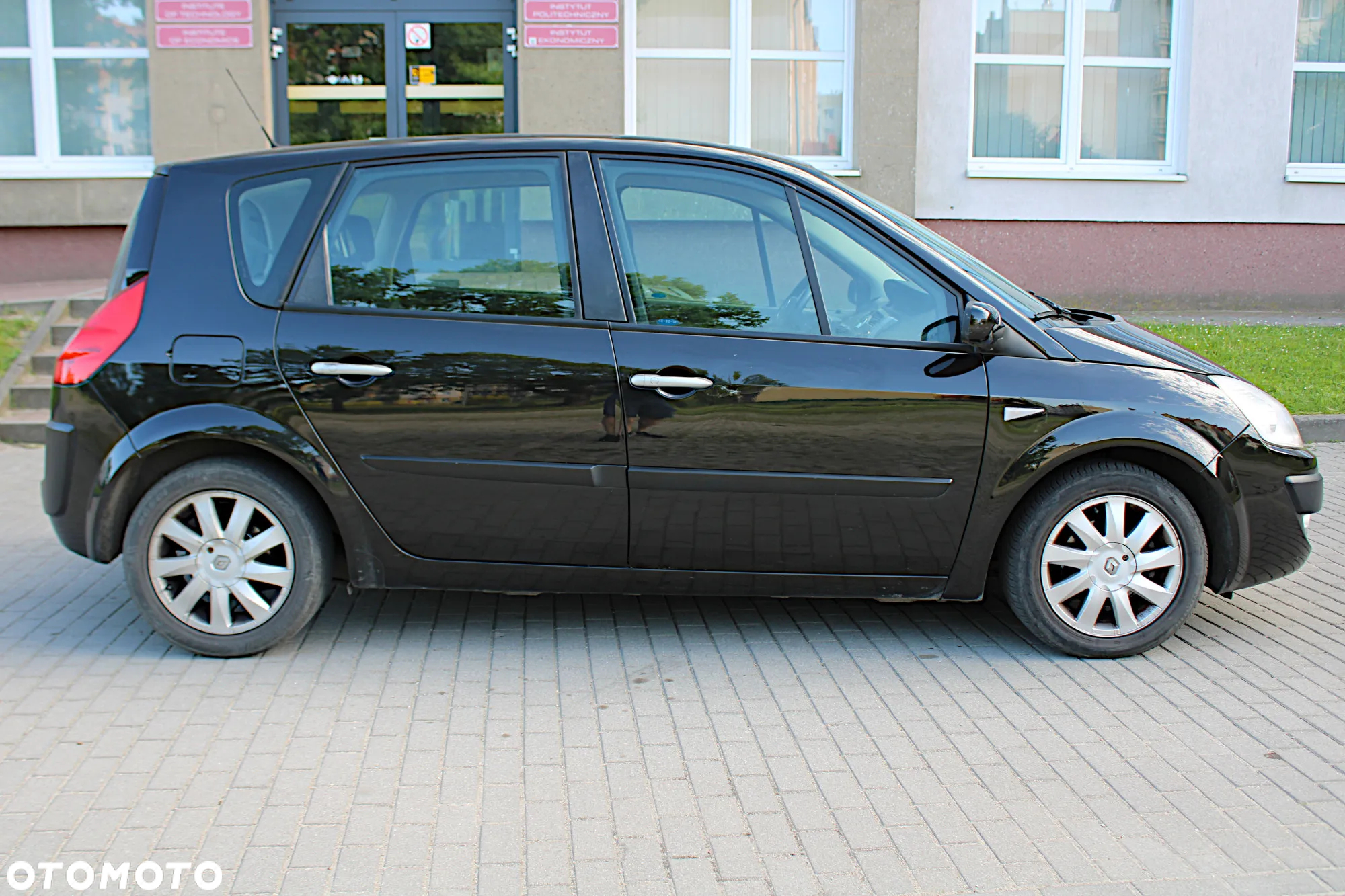 Renault Scenic - 10