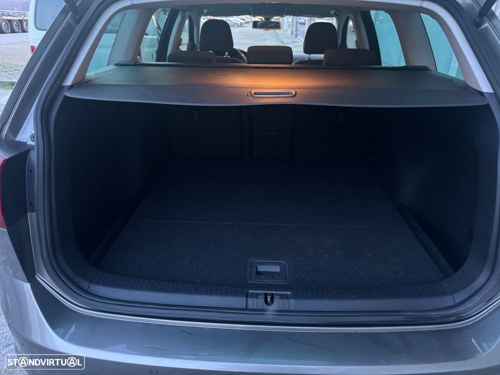 VW Golf Variant 1.6 TDi BlueMotion Confortline - 10