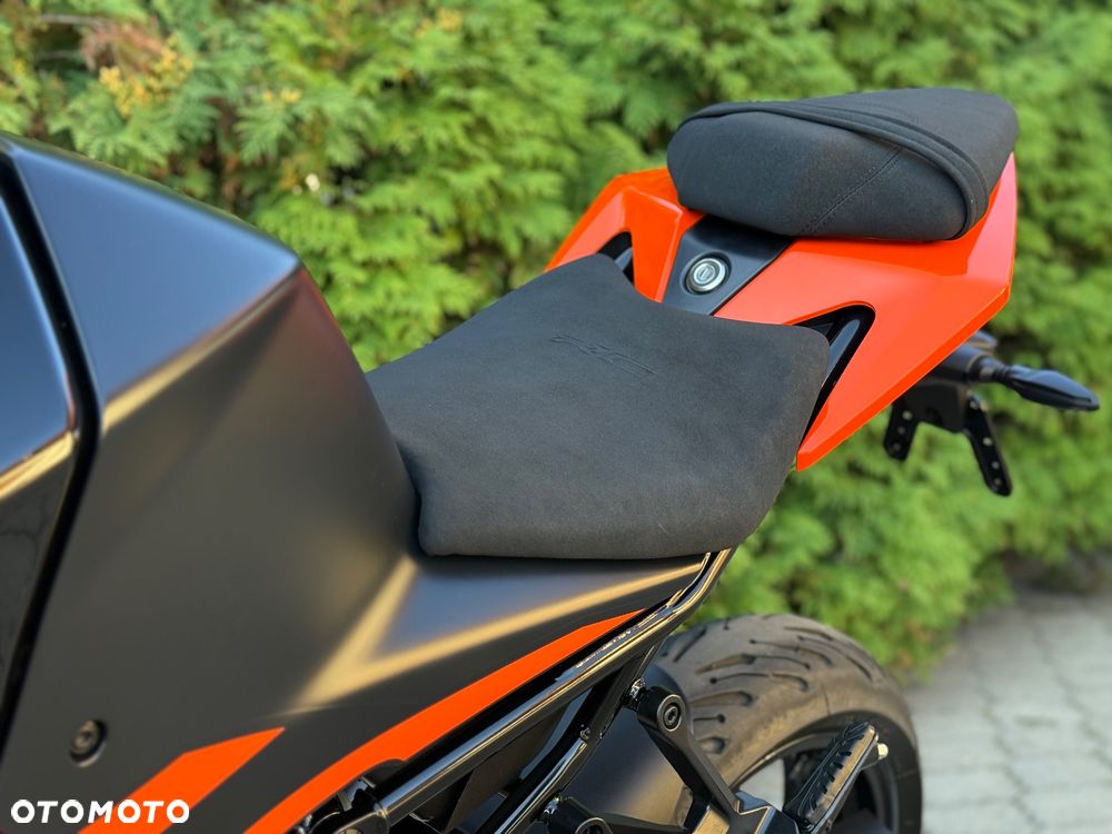 KTM RC 125 - 36