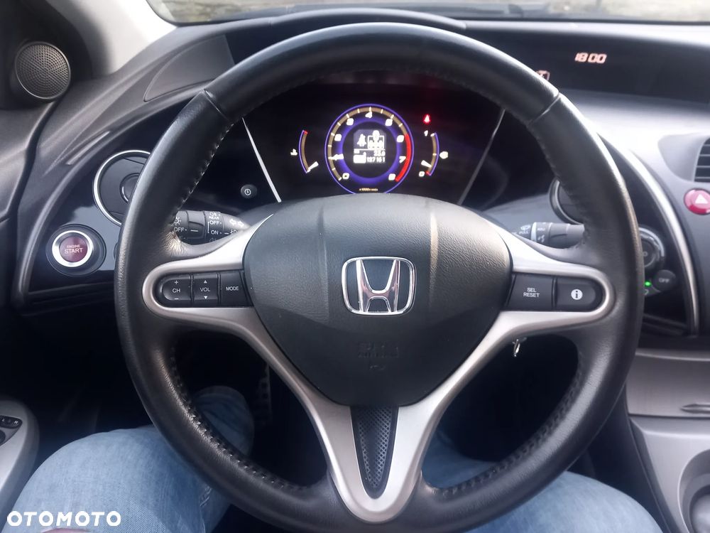 Honda Civic 1.4 i-VTEC Comfort - 34