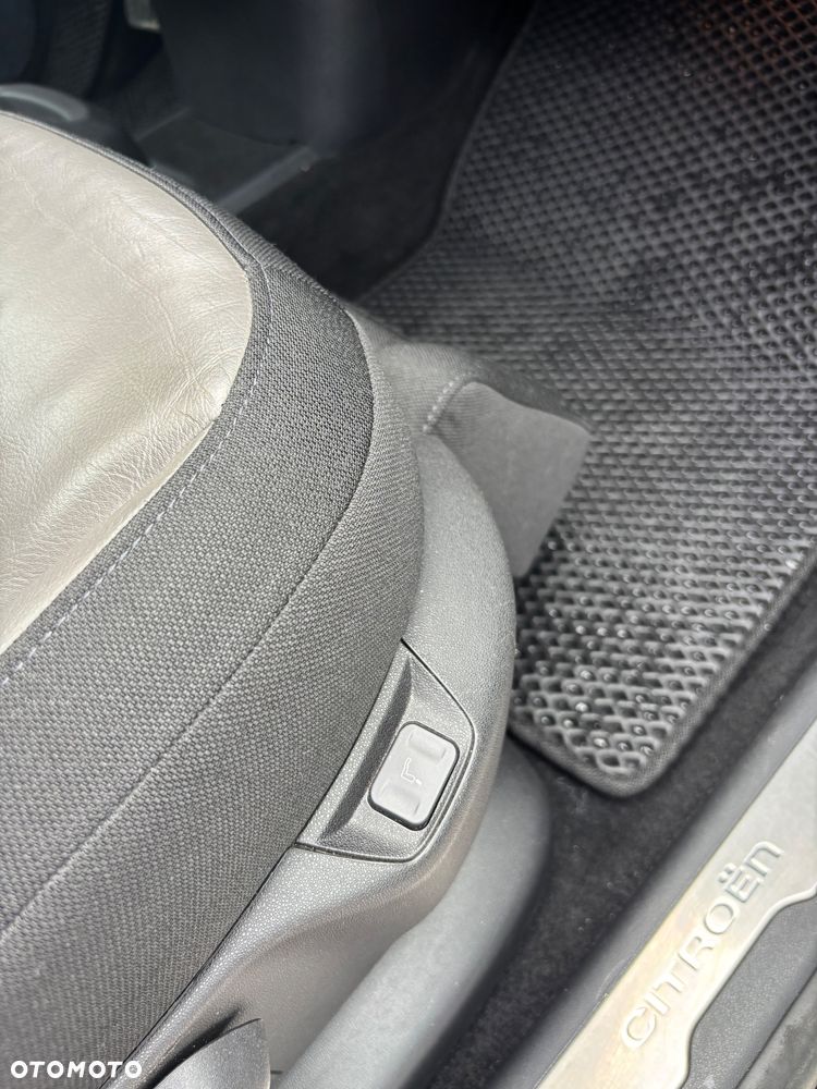 Citroën C4 Picasso BlueHDi 150 EAT6 Exclusive - 25