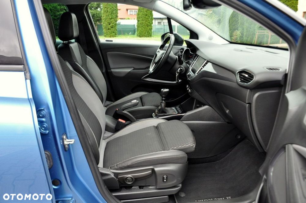 Opel Crossland X - 17