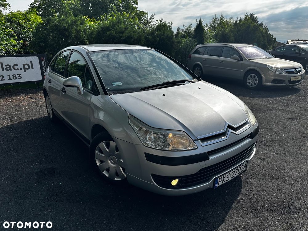 Citroën C4 1.6 16V Confort - 5