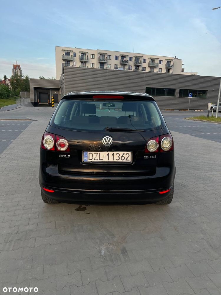 Volkswagen Golf - 33