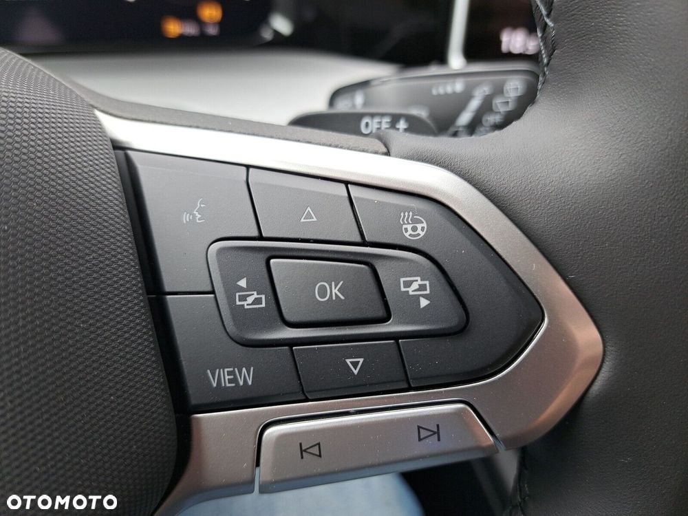 Volkswagen Golf - 28