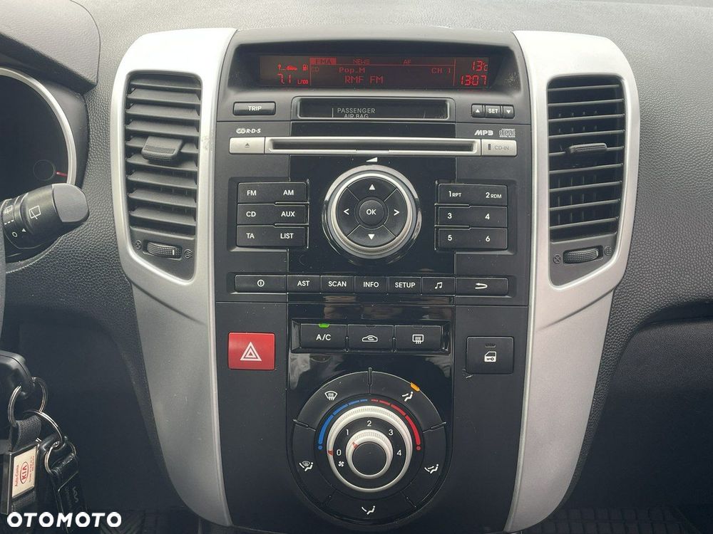 Kia Venga 1.4 M - 17