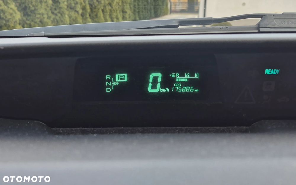 Toyota Prius 1.5 VVT-i Sol - 24