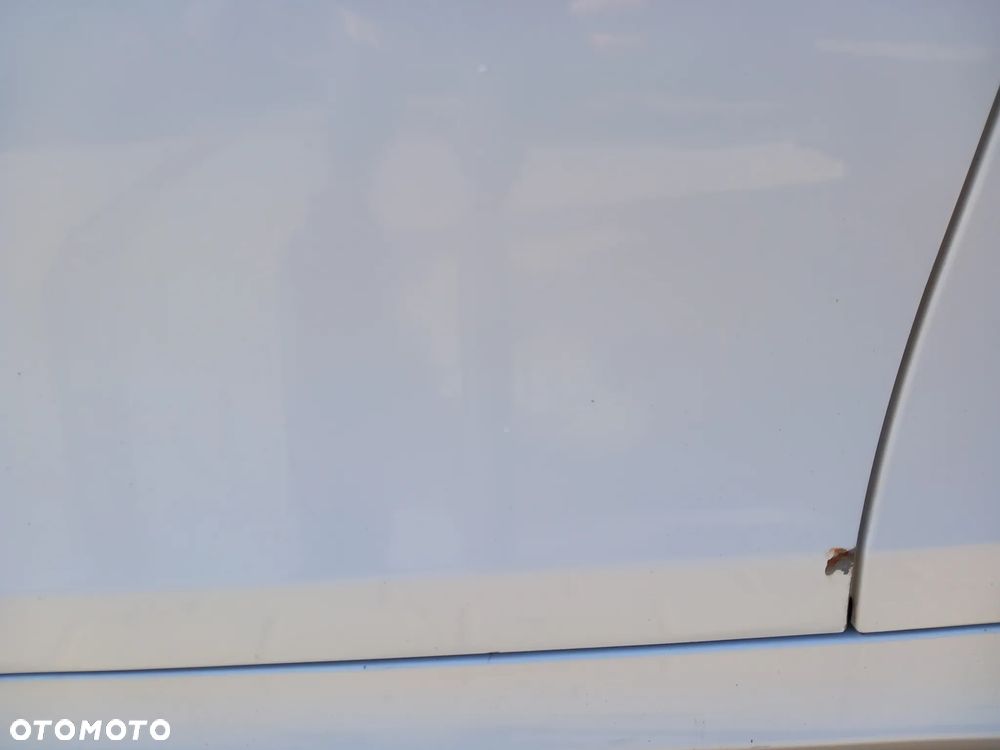 BMW E87 DRZWI LEWE PRZEDNIE LEWY  PRZÓD KOLOR: 300 - 4