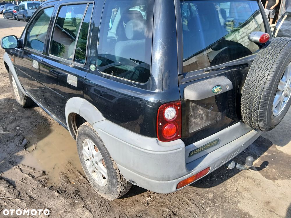 land rover freelander 5D fotel fotele kanapa deska kokpit podsufitka boczek boczki klamka podłokietnik - 2