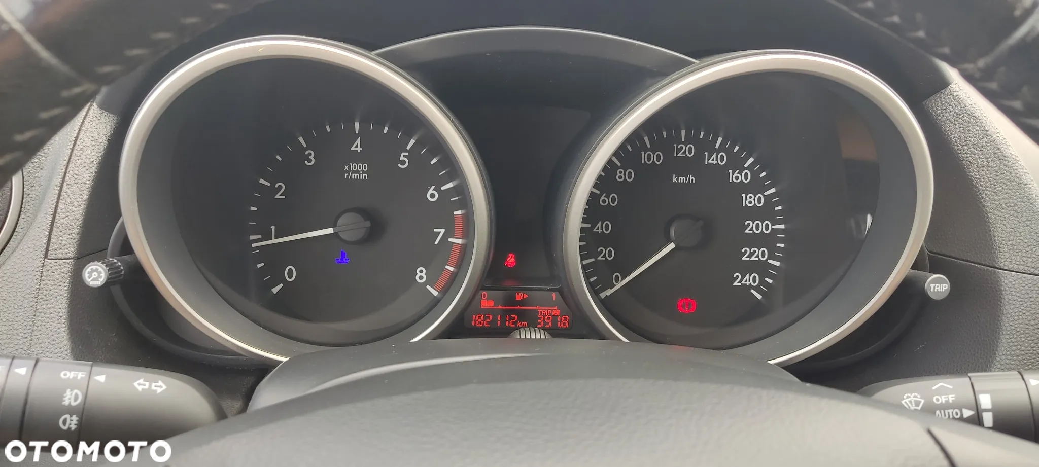 Mazda 5 1.8 Exclusive + - 15