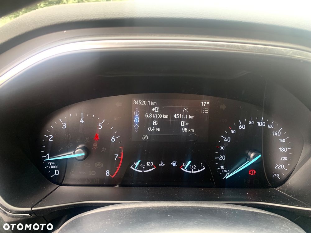 Ford Focus 1.0 EcoBoost Titanium - 12