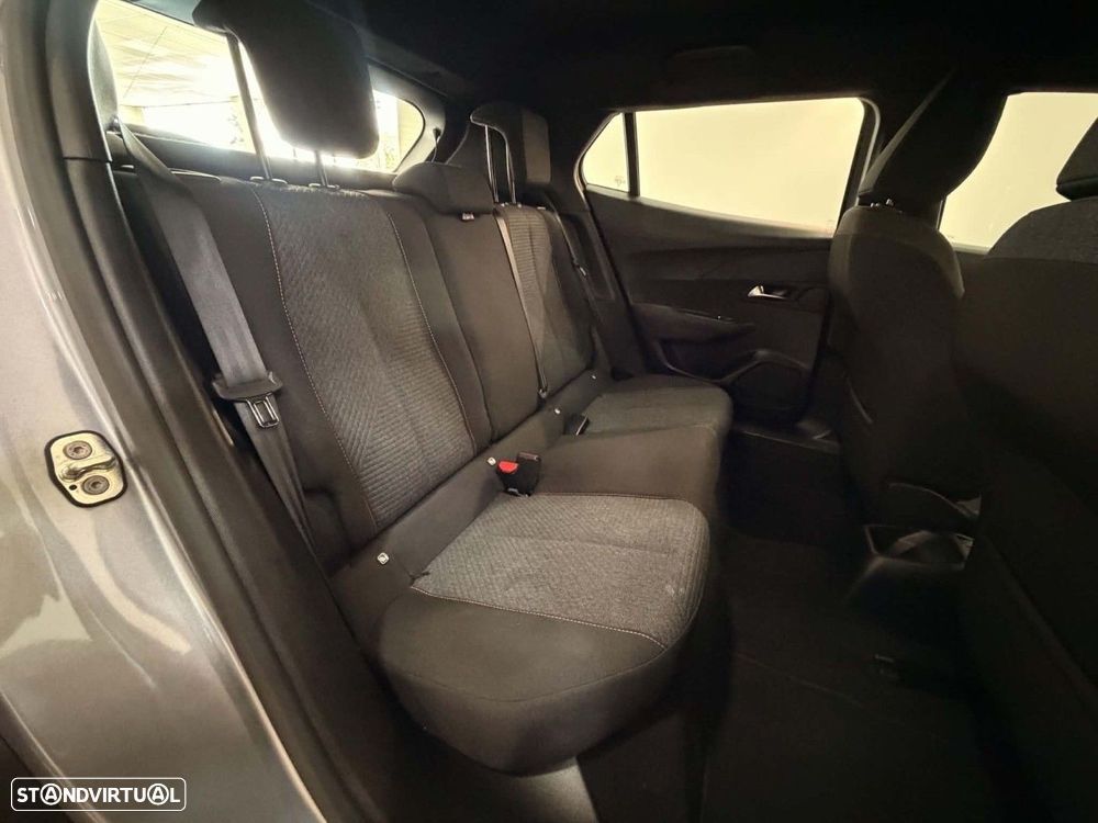 Peugeot 2008 1.2 PureTech Style - 11