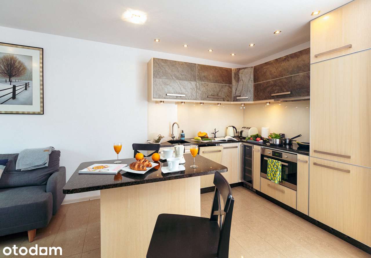 Bezpośrednio, cichy apartament w ścisłym centrum - Nowogrodzka