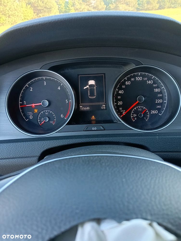 Volkswagen Golf 1.6 TDI Comfortline - 10
