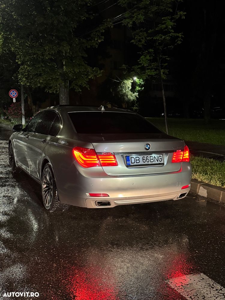 BMW Seria 7 740d xDrive - 2