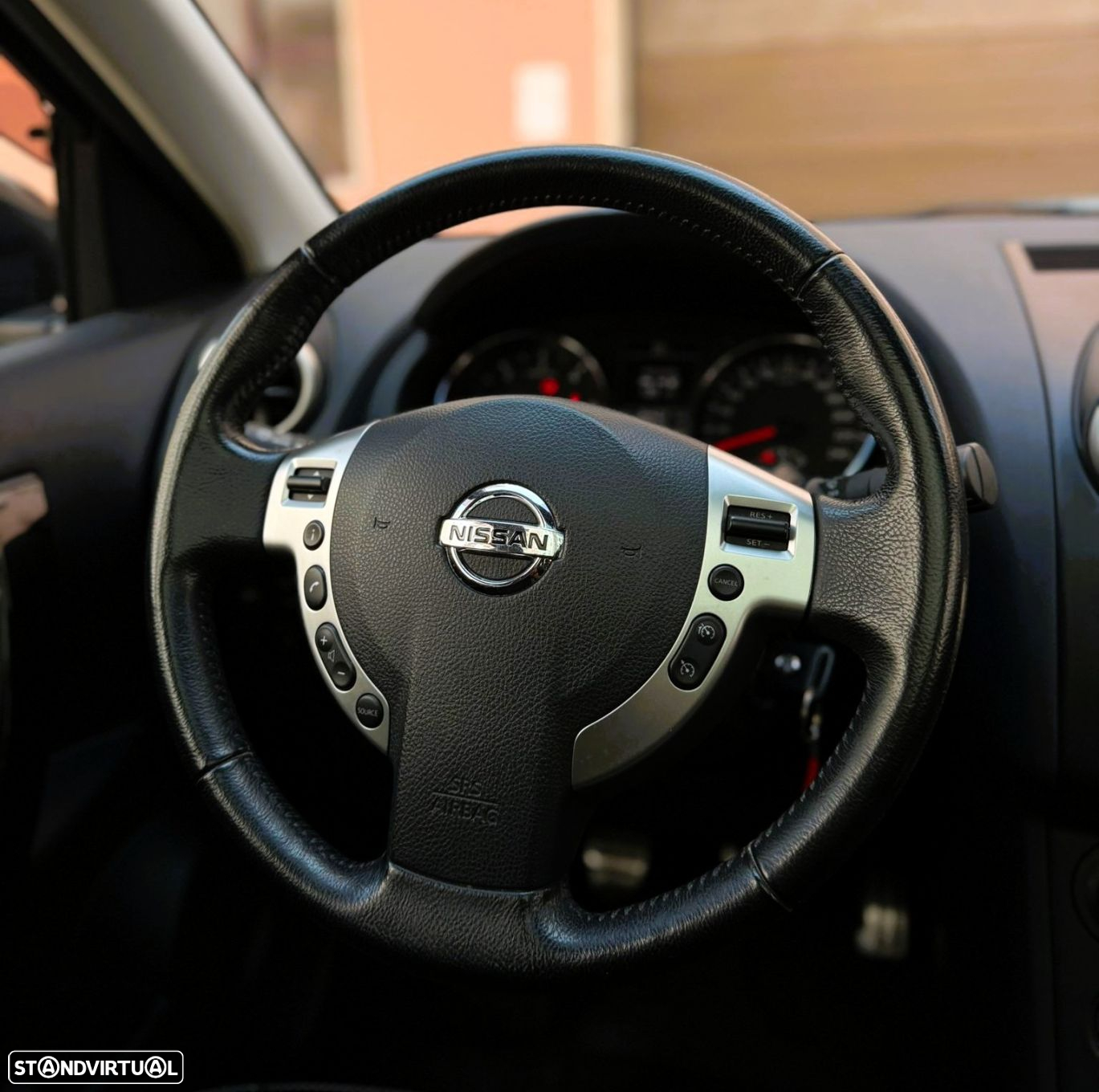 Nissan Qashqai 1.6 dCi N-Connecta 18 - 15