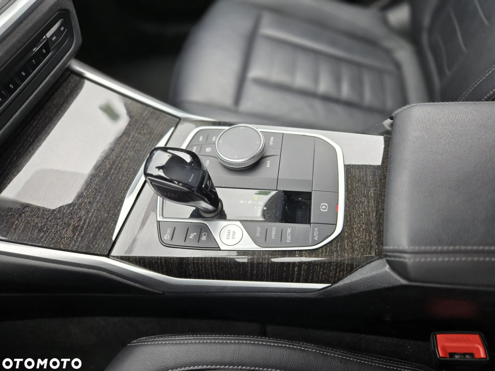 BMW Seria 3 330e Luxury Line sport - 16