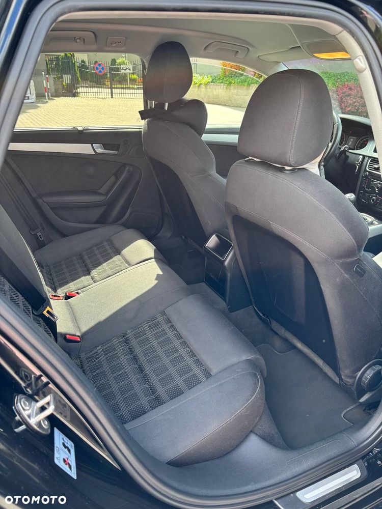 Audi A4 Avant 2.0 TDI - 28