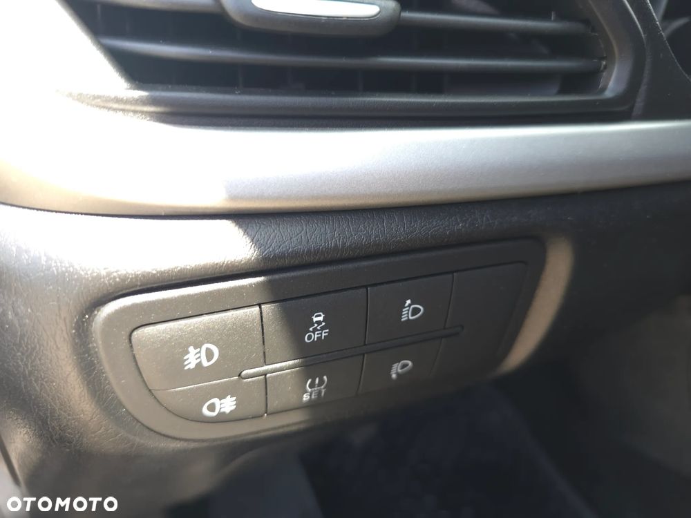 Fiat Tipo 1.6 MultiJet 16v Lounge - 20