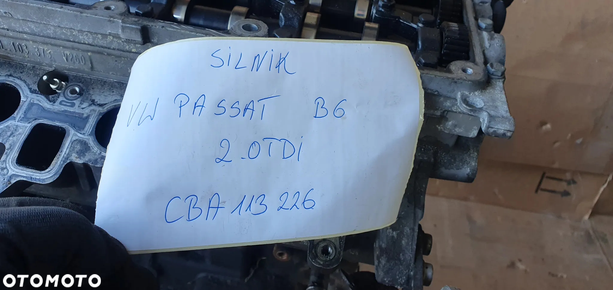 Silnik słupek blok silnika VW Passat B6 2.0 TDI CBA - 9