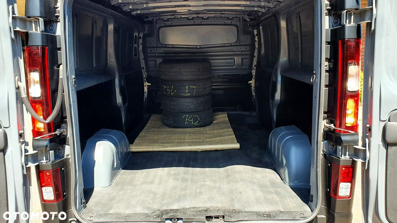 Renault Trafic - 15