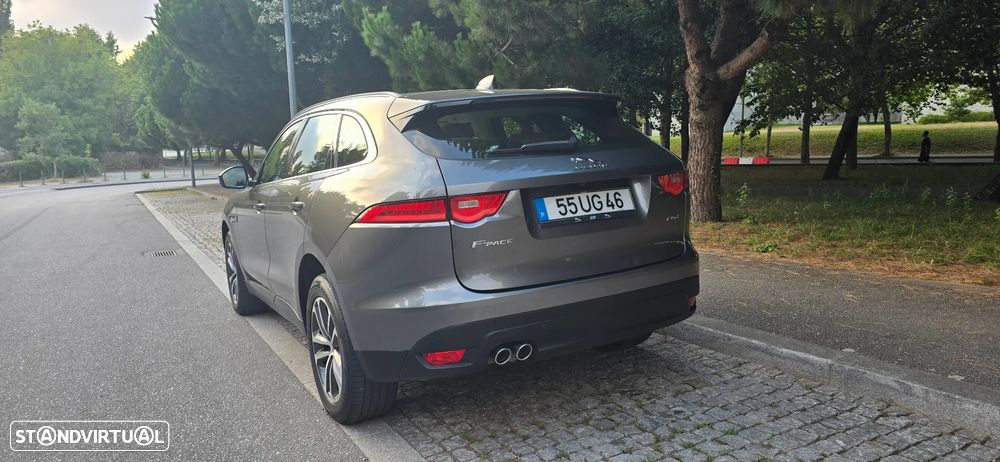 Jaguar F-Pace 2.0 i4D Prestige AWD Aut. - 7