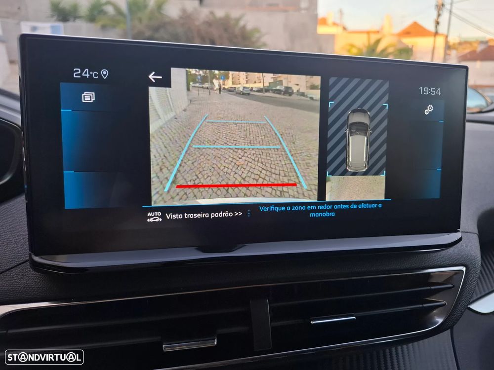 Peugeot 3008 1.2 PureTech Allure EAT8 - 28