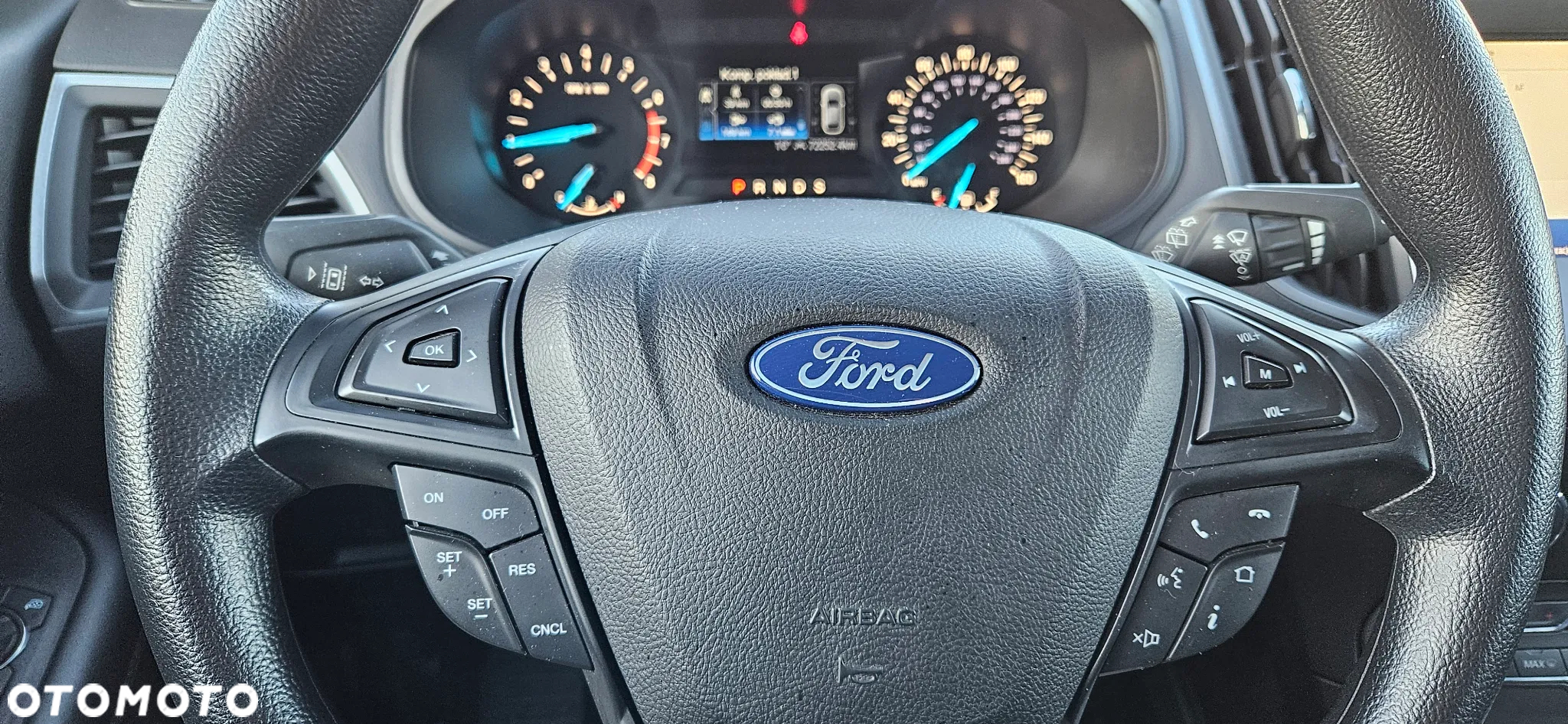 Ford Edge - 12
