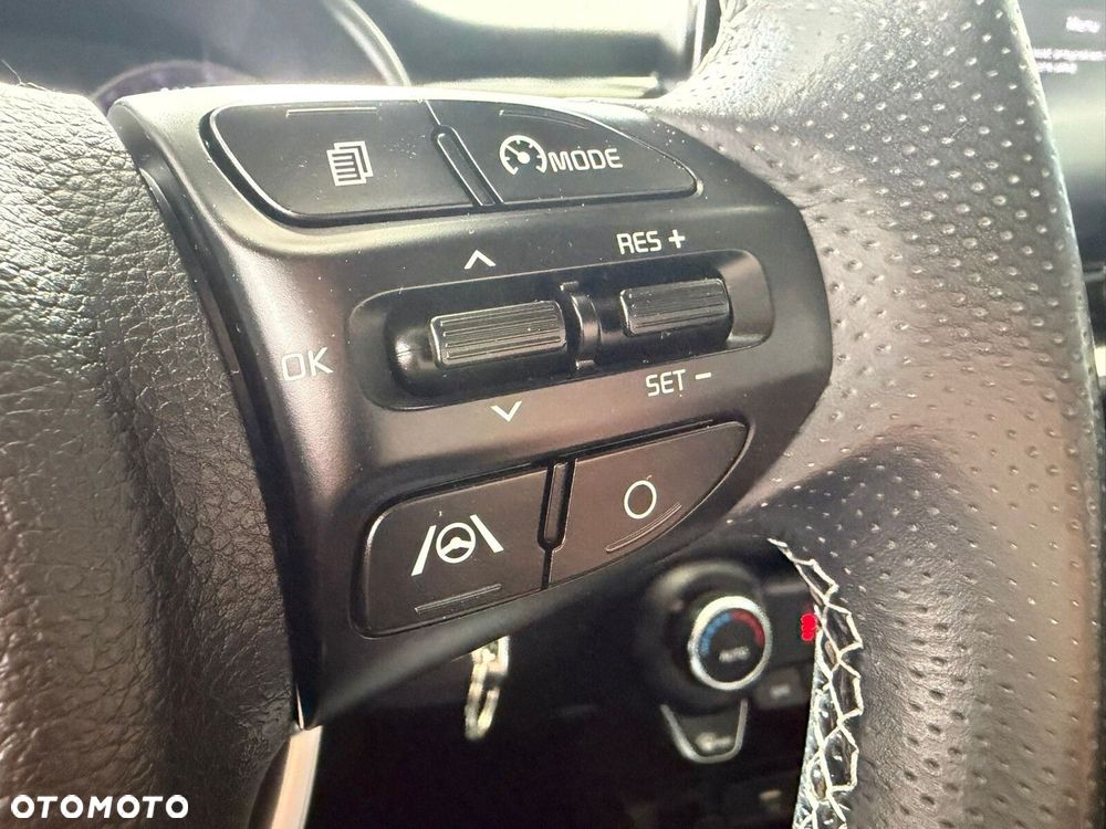 Kia Stonic - 33