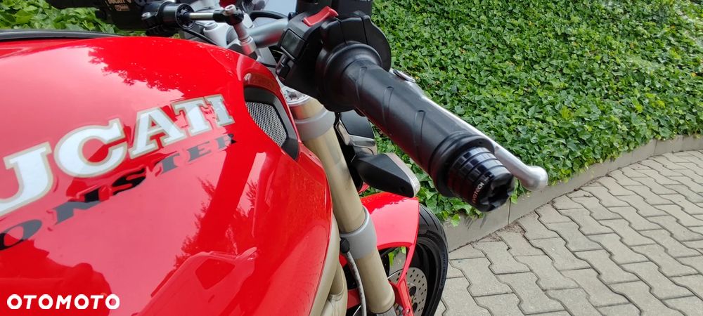 Ducati Monster - 19
