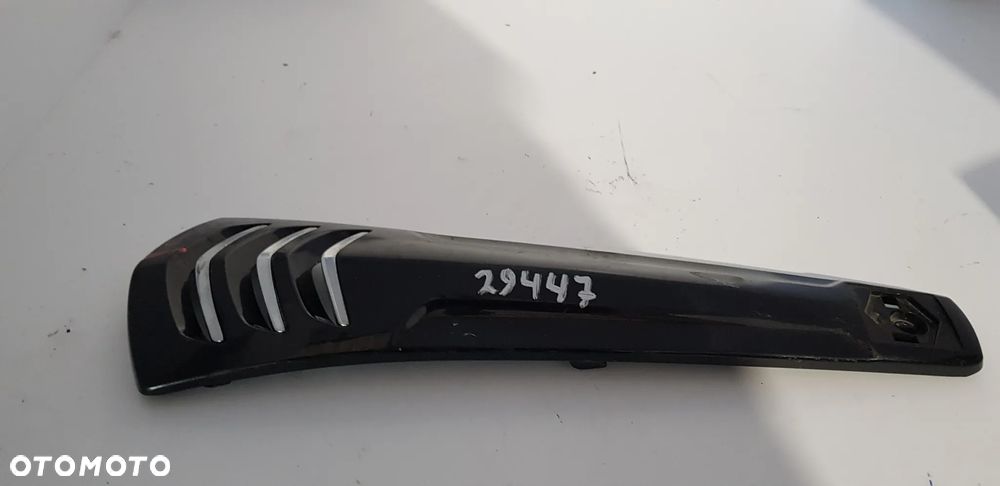 Piaggio Vespa Sprint Nosek Krawat Osłona - 1