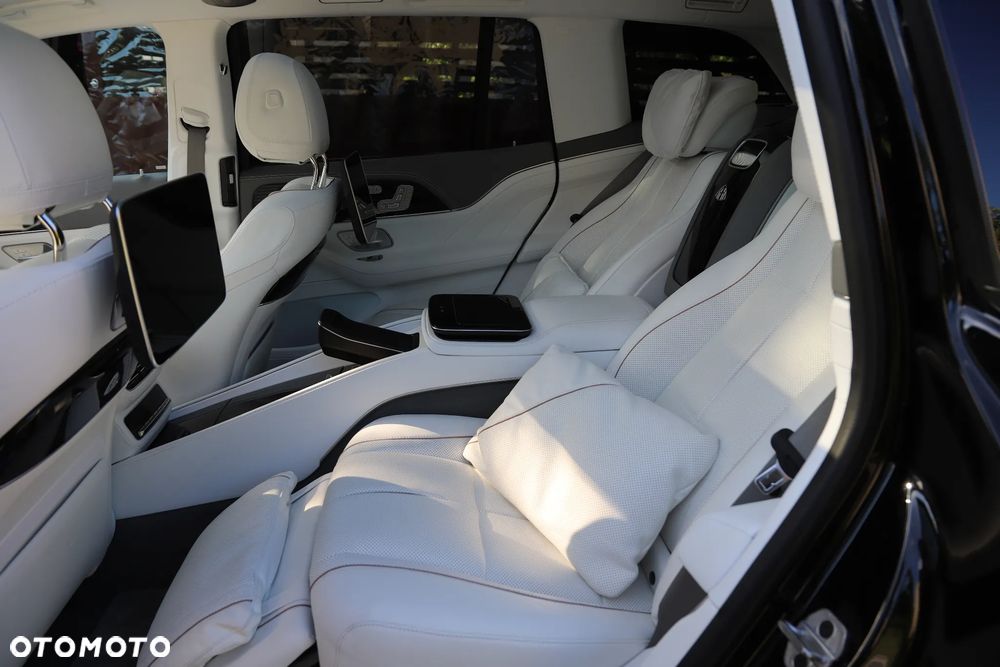 Mercedes-Benz GLS Maybach 600 4-Matic - 16