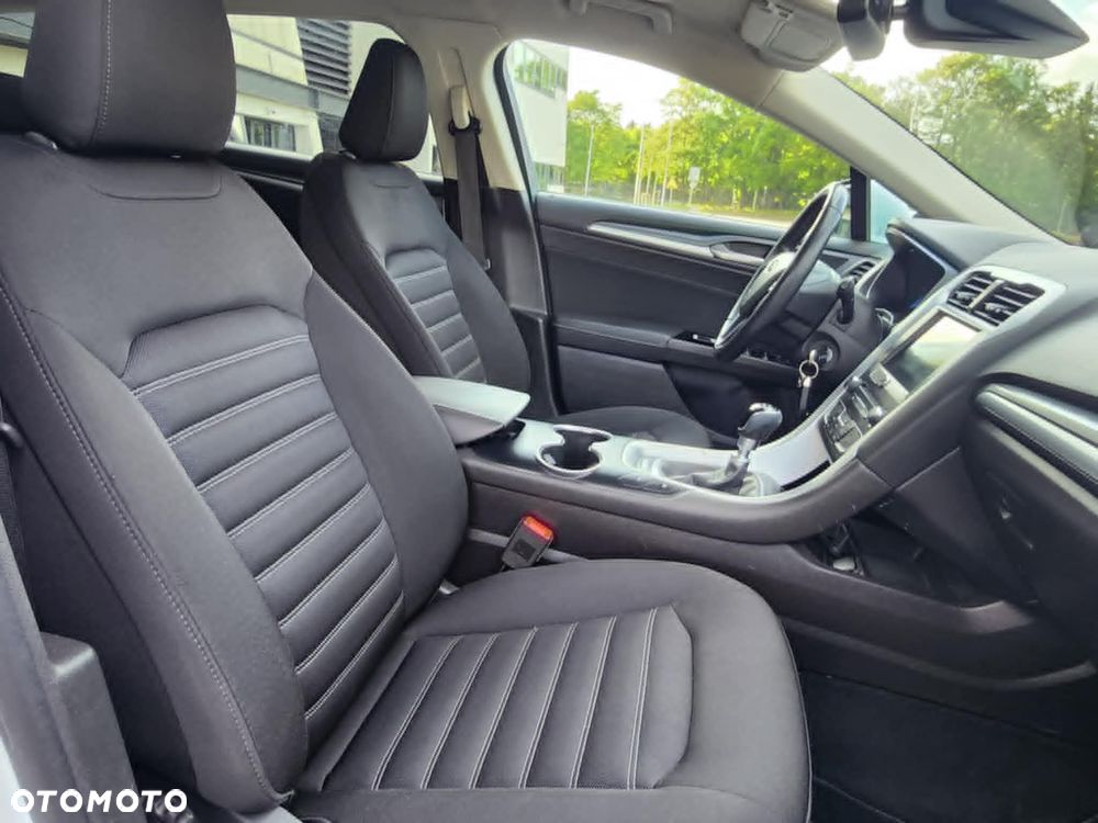 Ford Mondeo - 11