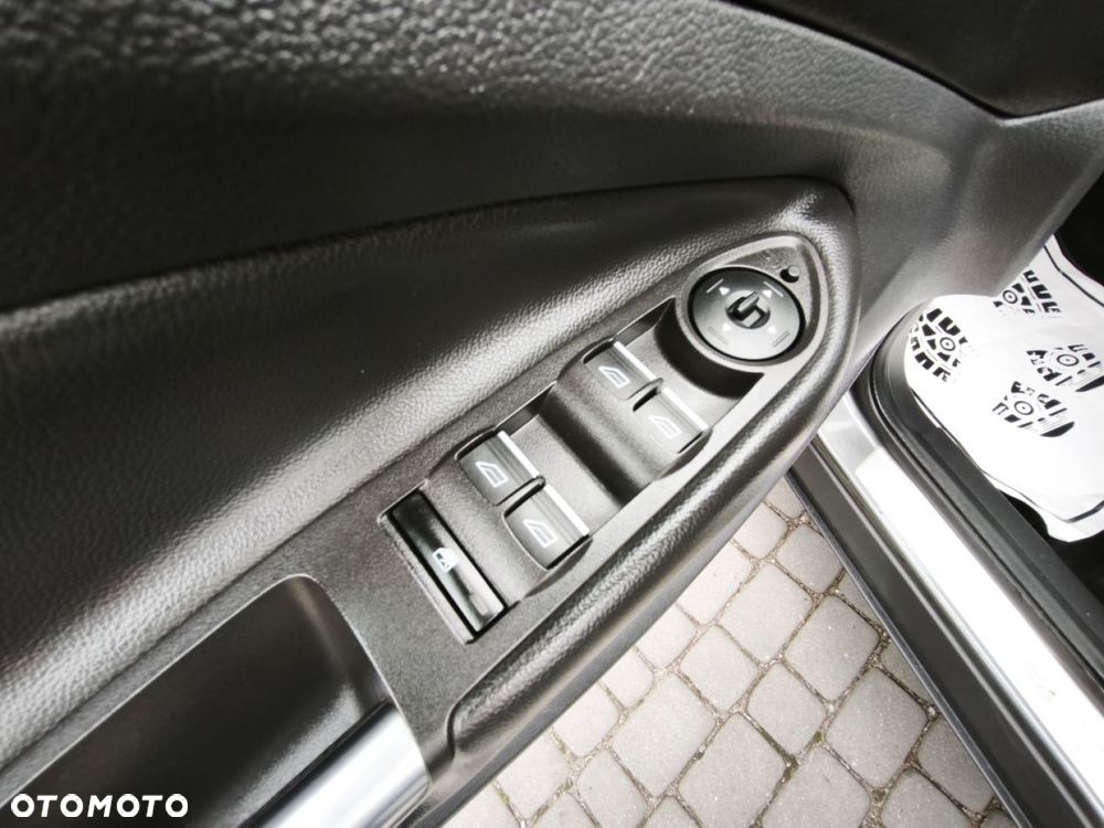 Ford Kuga - 16