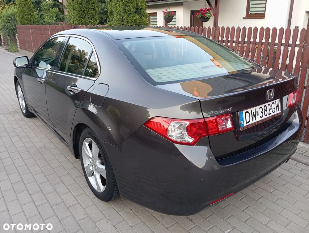 Honda Accord 2.0 Executive - 13