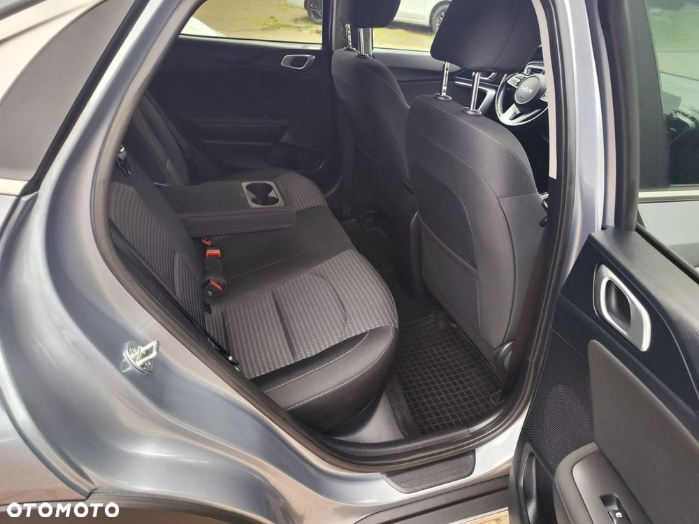 Kia XCeed - 16