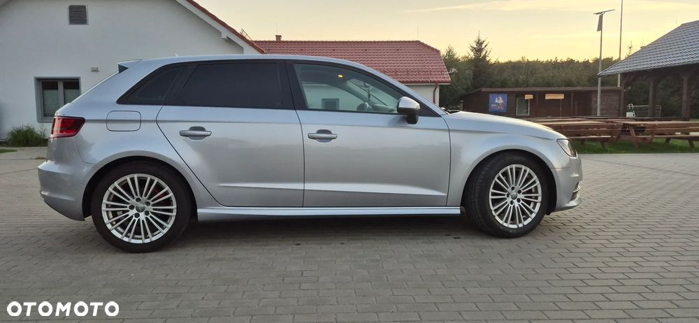 Audi A3 Sportback 1.6 TDI (clean diesel) Attraction - 8